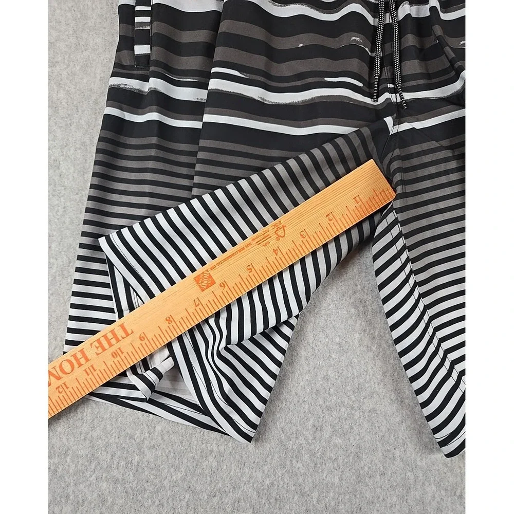 Nike Swim Trunk Shorts Mens Size Medium Lined 7